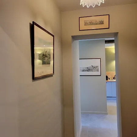 Maison Parenthese *